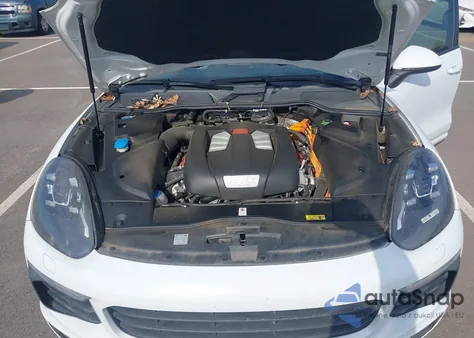 2017 Porsche Cayenne E-Hybrid S Platinum Edition из США, поврежденный, VIN WP1AE2A21HLA68334